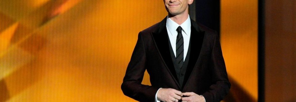 Who will host the Oscars 2015?